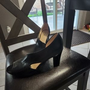 Nwot beautiful open toe heel